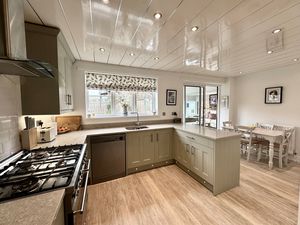 Photo 11- click for photo gallery